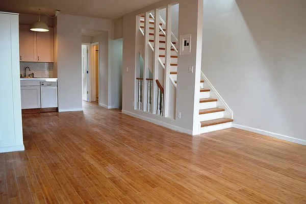 Rented by Next Door Realty NYC | media 9