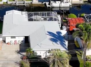 208 W Canal Dr, Palm Harbor, FL 34684