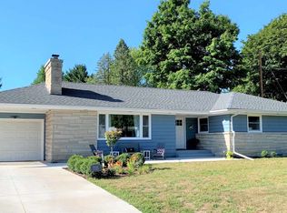 715 Academy Rd, Culver, IN 46511