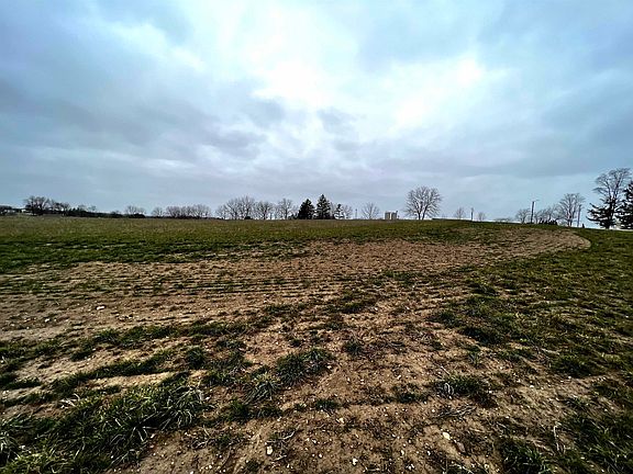 5th image of 24 Tall Grass Ln