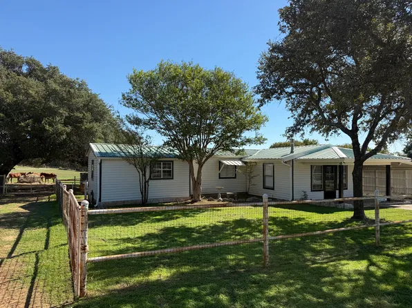 3602A Meander Rd, Granbury, TX 76049