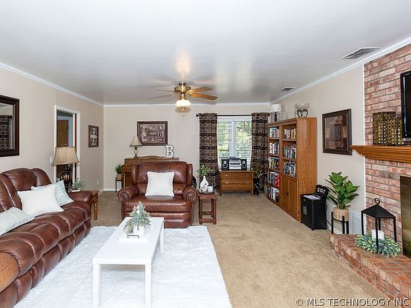 2nd image of 602 W East Ave #B