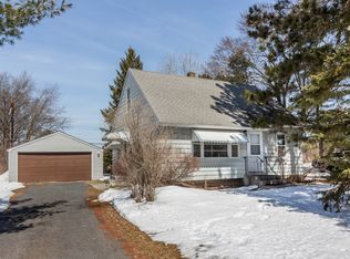 1699 Lark Ave E, Maplewood, MN 55109