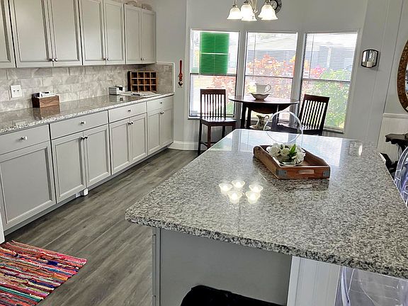 4th image of 26392 Lexington Dr #225