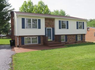 2721 Diplomat Dr, Roanoke, VA 24019