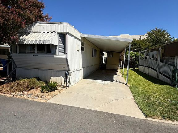 3rd image of 605 Pringle Ave Space 4