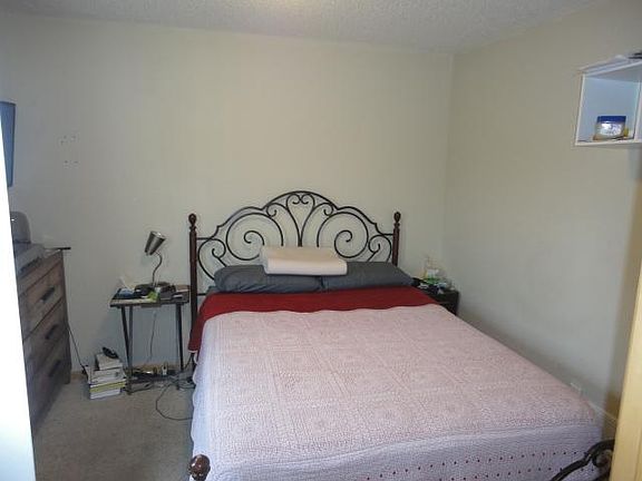 4th image of 5008 Everest Ln N