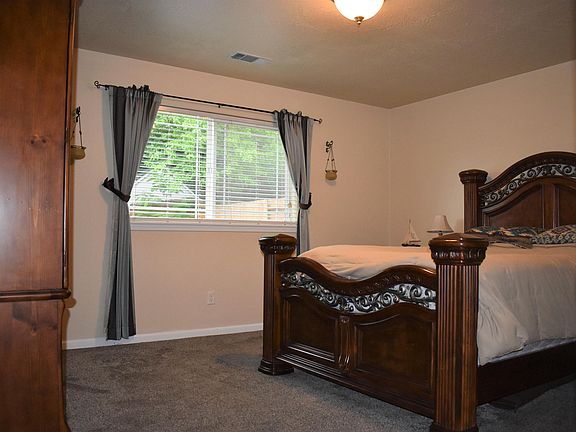 5th image of 1517 Grey Oak Ct