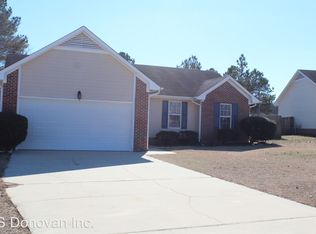 113 Haywood Dr, Raeford, NC 28376