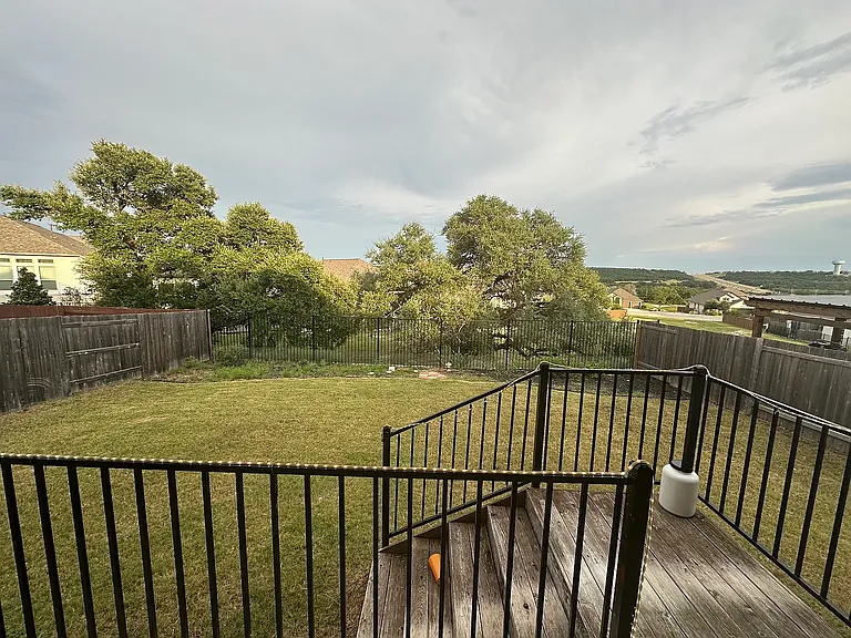 441 Saturnia Dr — Photo 43