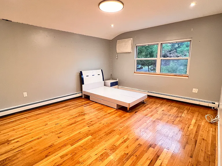 445 Oak Ave #2 — Photo 8