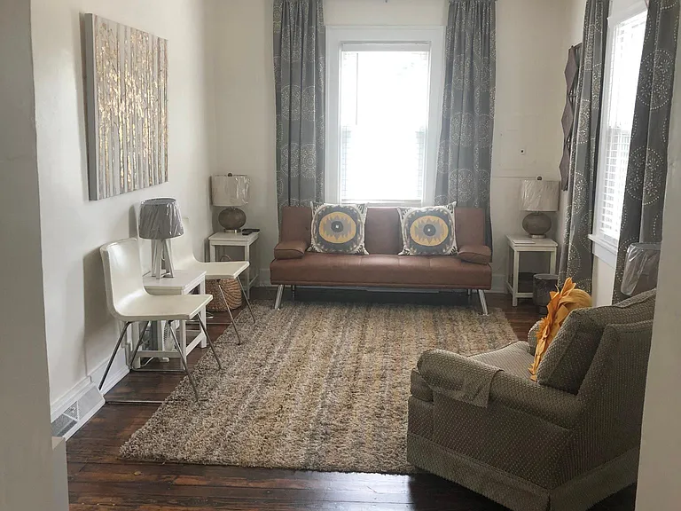 400 Franklin Ave — Photo 18