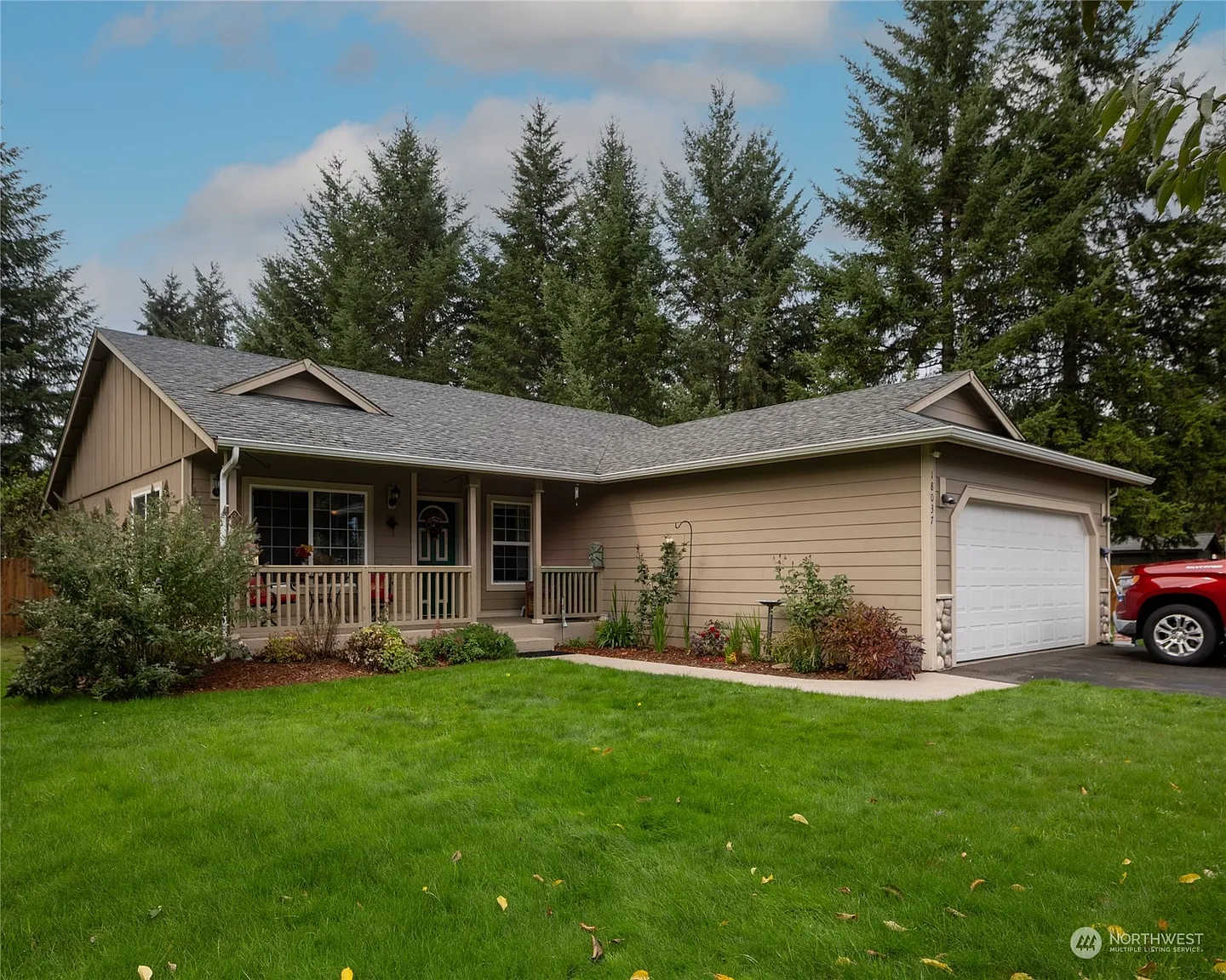 18037 Prairie Pointe Lane SW photo 1
