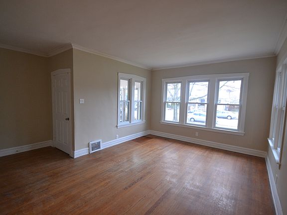 2nd image of 421 N Humphrey Ave