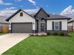 128 E Glendale Ln, Rogers, AR 72758