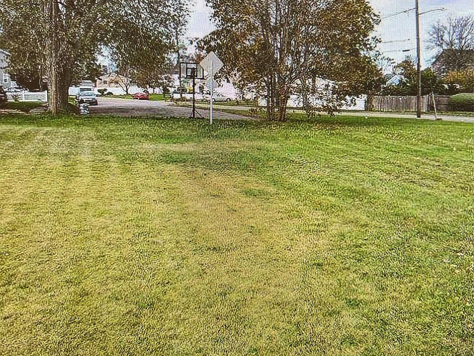 1st image of 437 Grand Boulevard