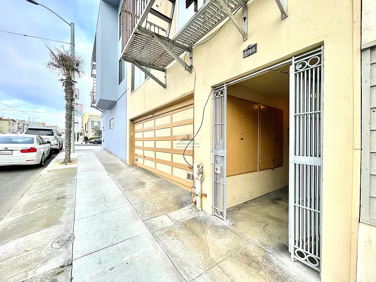 3511 Taraval St #4 — Photo 16