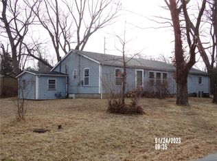 919 Ellsworth St, Excelsior Springs, MO 64024