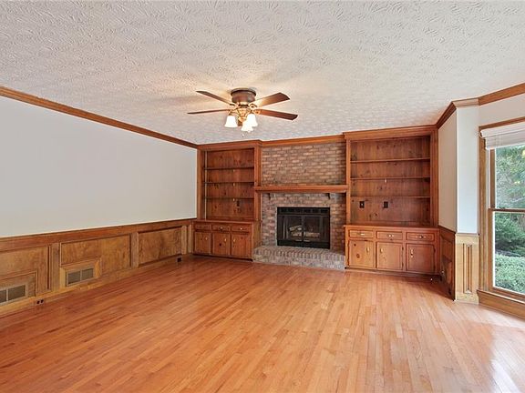4th image of 3361 Alexis Ct