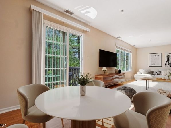 13 Village Dr BLDG B #13, Morris Twp., NJ 07960