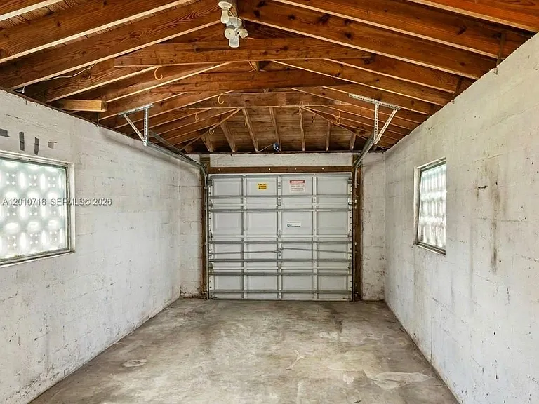9125 Carlyle Ave — Photo 18
