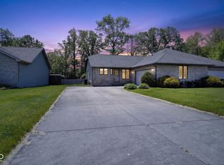 8307 W Ashford Ln, Muncie, IN 47304