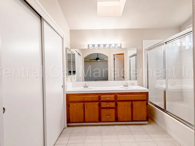8004 Rushing River Ct — Photo 23