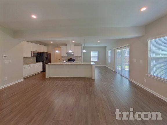 3rd image of 1302 Harkey Creek Dr
