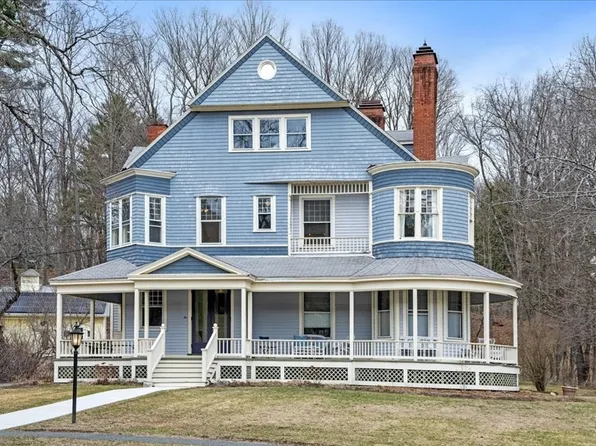 10 N Main St #C, Williamsburg, MA 01096