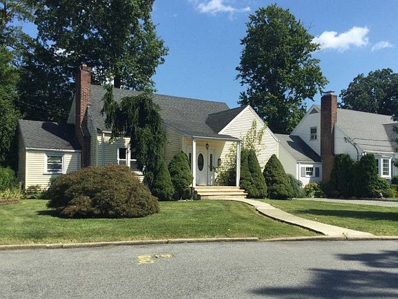 3rd image of 17 W Glen Ave
