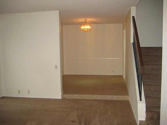 5th image of 6049 Portobelo Ct