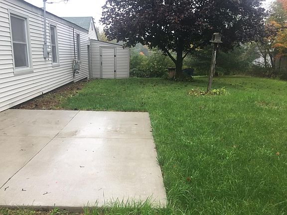 2nd image of 9376 Villa Crest Dr