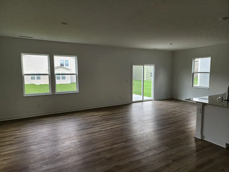 17322 Carlton Rd — Photo 7