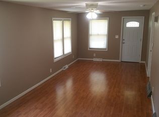 811 NE Russell Rd, Kansas City, MO 64116