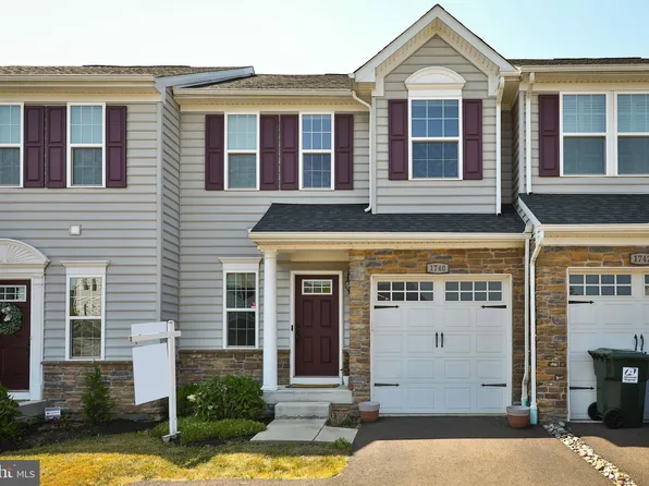1740 Lydia Dr, Hatfield, PA 19440