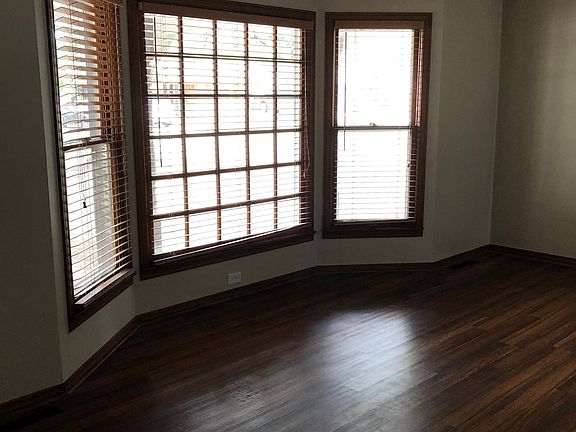 Bay window for warm natural light in family room
