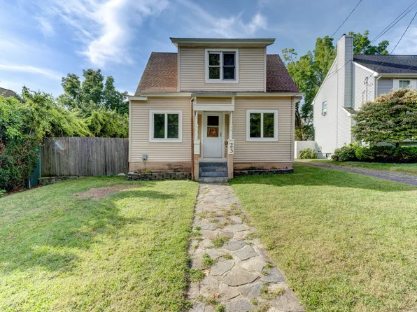 23 Lockwood Street, Manchester, CT 06042