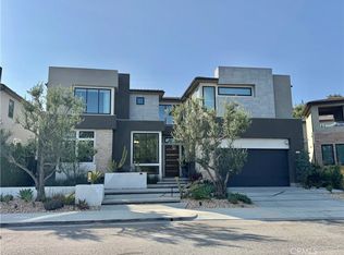 20401 W Aberdeen Ln, Northridge, CA 91326