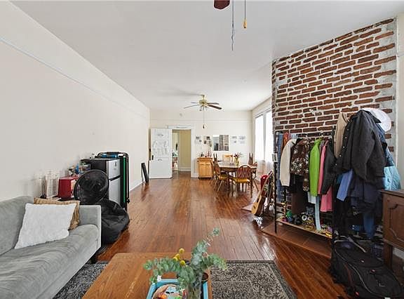 5th image of 7712 Plum St