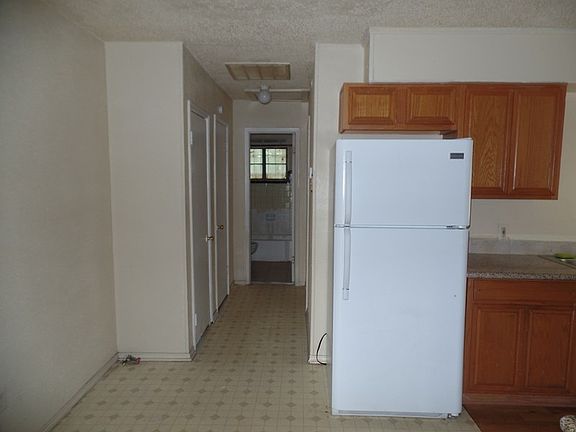 4th image of 2144 Stovall Dr #B