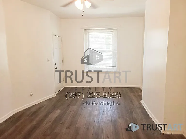 4917 Greene St #1 — Photo 4