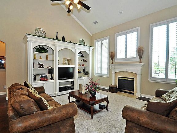4th image of 22006 Lapis Creek Ln
