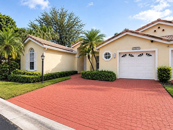 2nd image of 17257 Boca Club Boulevard Apt 5