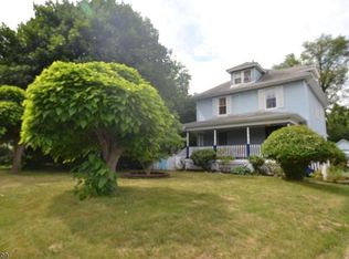 92 W Union Tpke, Wharton, NJ 07885