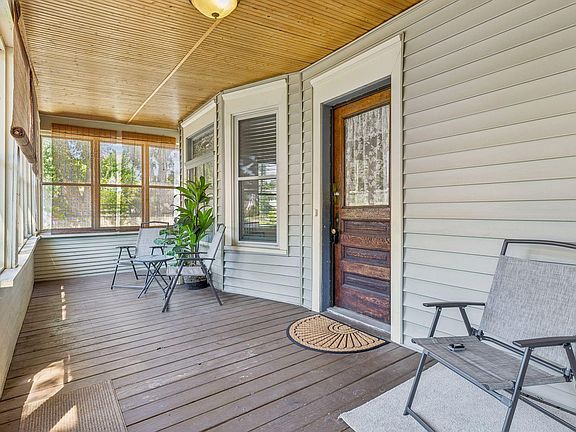 3rd image of 1817 Dayton Ave