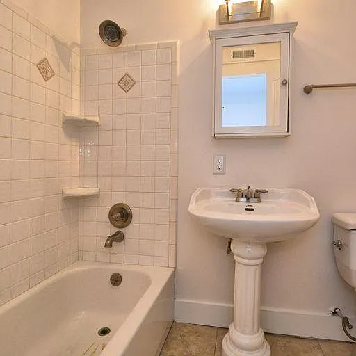109 Edgemont Dr — Photo 38
