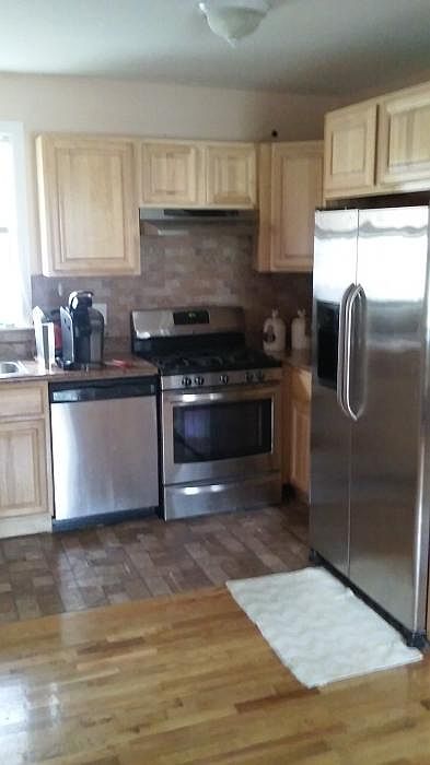 1st image of 144 Crotona Ave Floor 2