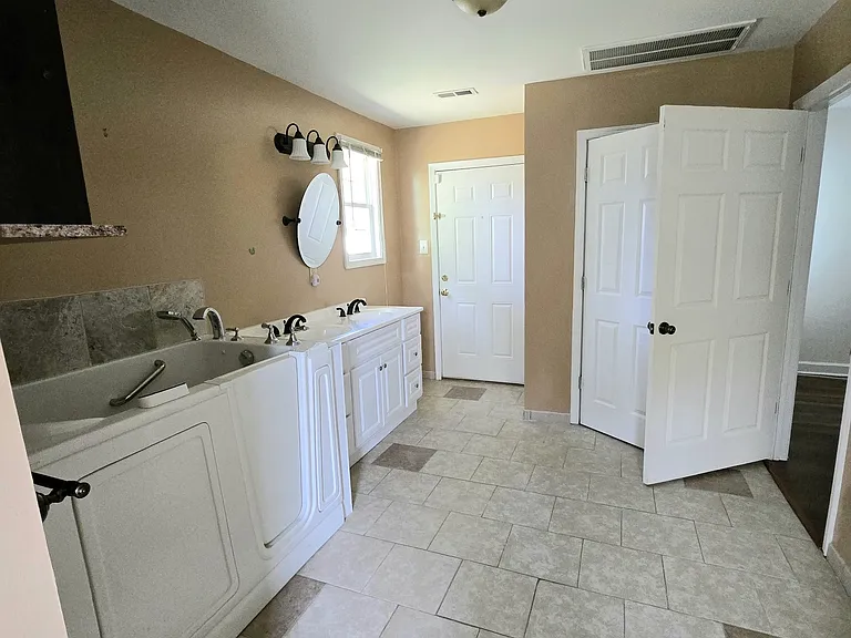 3316 E Princeton Rd — Photo 14