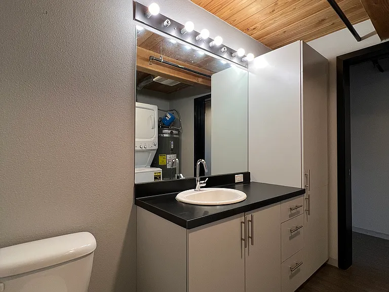 127 Broadway E #303 — Photo 15