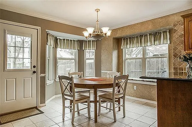 4 bed, 3.5 bath, 2789 sqft, $4,100 — Photo 4